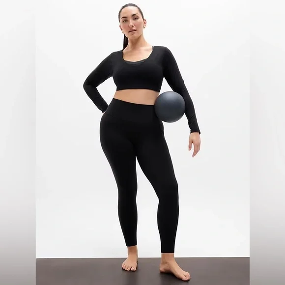 BRAND NEW! Athleta Black Salutation Stash High Rise Legging - Size Small Tall 🛍️ - Picture 4 of 6